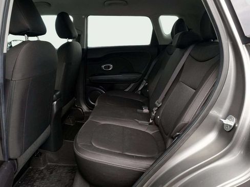 Used 2016 Kia Soul FWD image 16