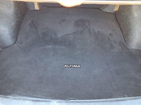 Used 2024 Nissan Altima 2.5 SV image 31