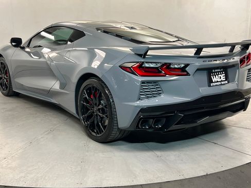 Used 2025 Chevrolet Corvette Stingray Preferred Cpe w/ Z51 Performance Package RWD image 3