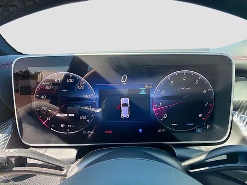 Used 2025 Mercedes-Benz GLC 43 AMG 4MATIC image 39