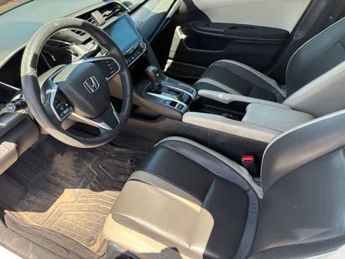 Used 2017 Honda Civic EX-T image 9
