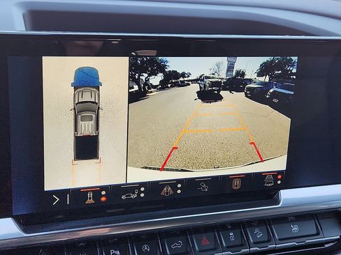 Used 2024 Chevrolet Silverado 1500 High Country w/ Z71 Off-Road Package image 18