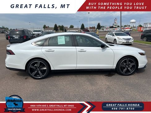 Used 2024 Honda Accord Sport image 9