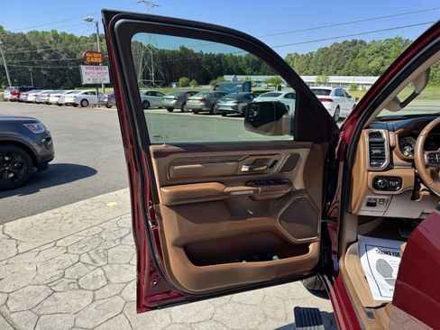 Used 2019 RAM 1500 Limited AWD/4WD image 6