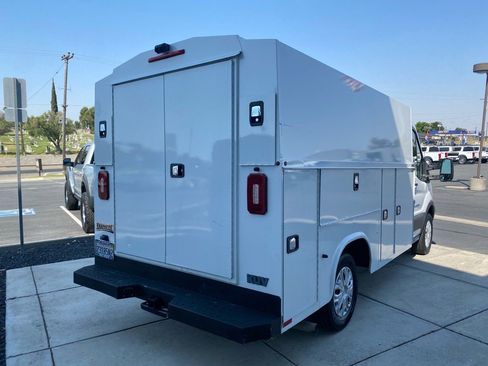 Used 2018 Ford Transit 350 138 w/ Exterior Upgrade Package image 7