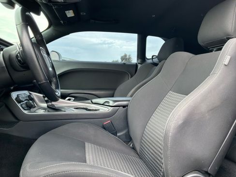 Used 2019 Dodge Challenger R/T w/ Blacktop Package RWD image 17
