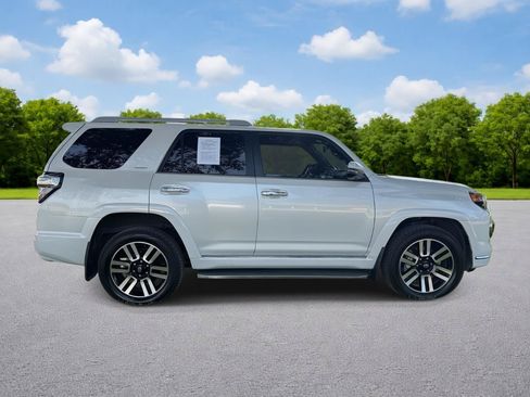 Used 2024 Toyota 4Runner Limited AWD/4WD image 8