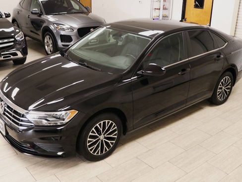 Used 2019 Volkswagen Jetta SE w/ Cold Weather Package FWD image 92