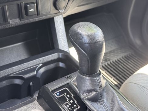 Used 2022 Toyota Tacoma SR w/ SX Package AWD/4WD image 22