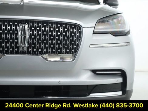 Certified 2023 Lincoln Aviator Reserve AWD/4WD image 8