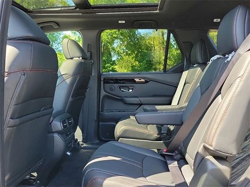 New 2025 Honda Pilot TrailSport image 9