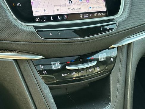 Used 2022 Cadillac XT5 Sportv w/ LPO, ONYX Package AWD/4WD image 34