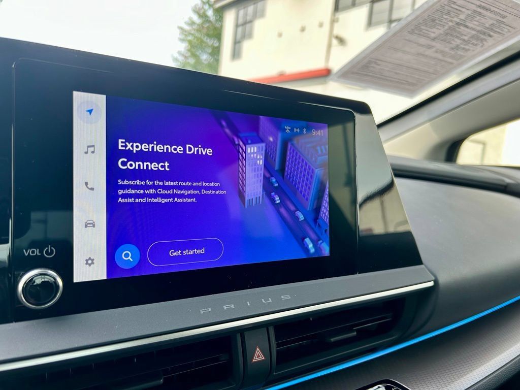 Certified 2023 Toyota Prius XLE FWD image 22