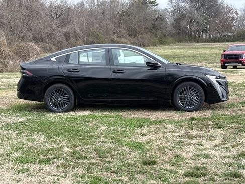 New 2026 Nissan Sentra SV w/ SV Convenience Package FWD image 2