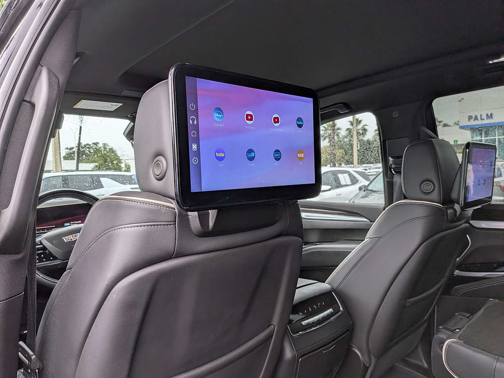 Certified 2025 Cadillac Escalade Premium Luxury AWD/4WD image 42