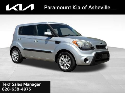 Used 2013 Kia Soul + image 1