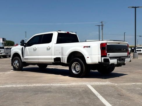 Certified 2025 Ford F350 Platinum AWD/4WD image 5