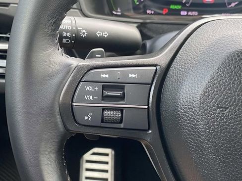 Certified 2025 Honda Accord Sport image 24