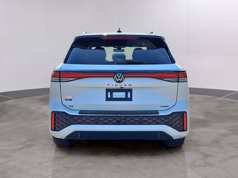 Certified 2026 Volkswagen Tiguan SE R-Line AWD/4WD image 5
