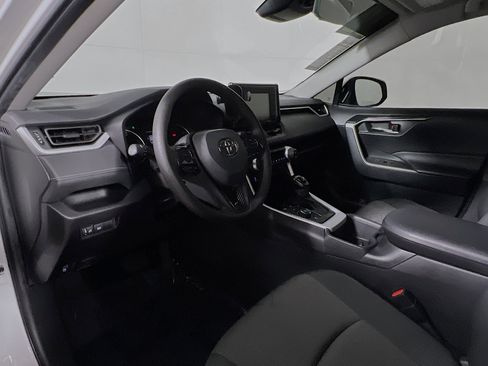 Used 2022 Toyota RAV4 XLE image 30