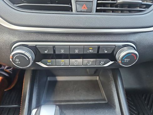 Used 2019 Nissan Altima 2.5 SR w/ SR Premium Package AWD/4WD image 32