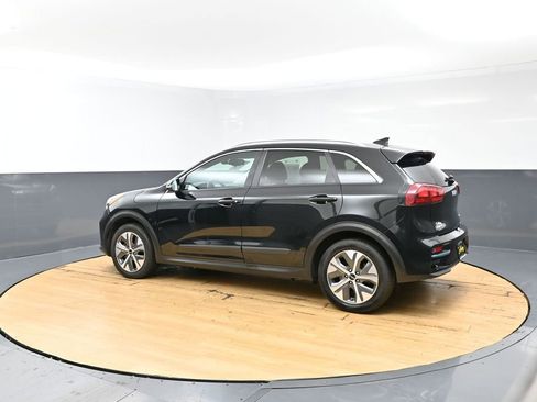 Used 2022 Kia Niro EX w/ Cold Weather Package FWD image 9