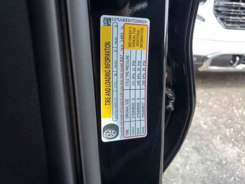 New 2026 GMC Sierra 1500 AT4 w/ AT4 Premium Package AWD/4WD image 33