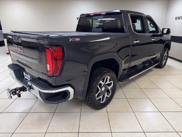 Used 2023 GMC Sierra 1500 SLT AWD/4WD image 6