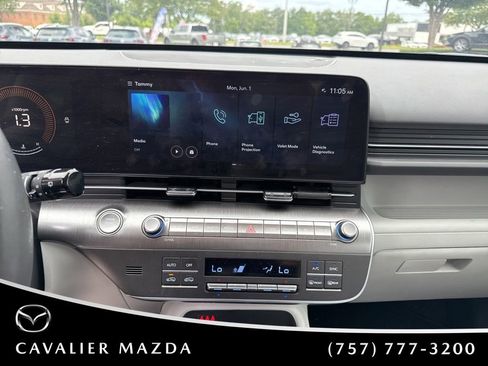 Used 2024 Hyundai Kona SEL AWD/4WD image 18