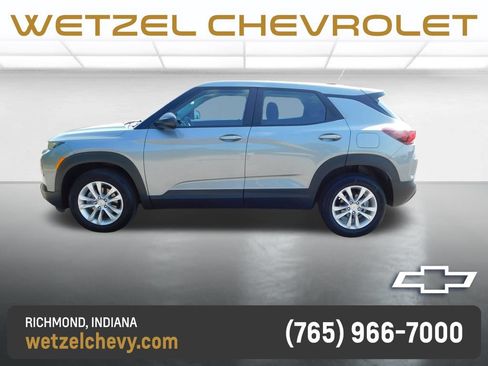 Used 2023 Chevrolet TrailBlazer LS AWD/4WD image 6