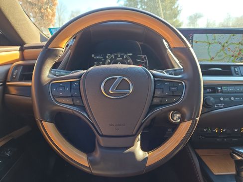 Certified 2019 Lexus ES 350 Luxury image 20