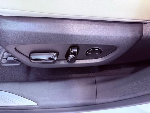 Certified 2024 Lexus RX 350 w/ Convenience Package image 23