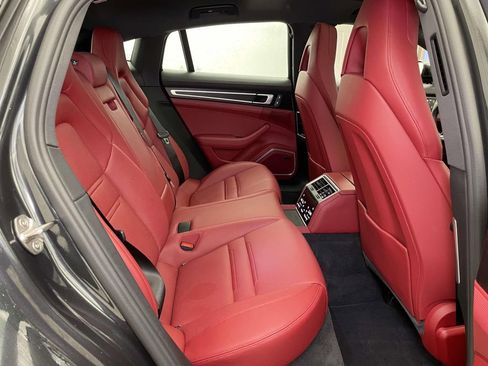 Used 2022 Porsche Panamera 4 Platinum Edition image 22