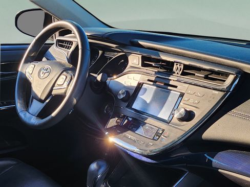 Used 2015 Toyota Avalon XLE Touring Sport Edition FWD image 28