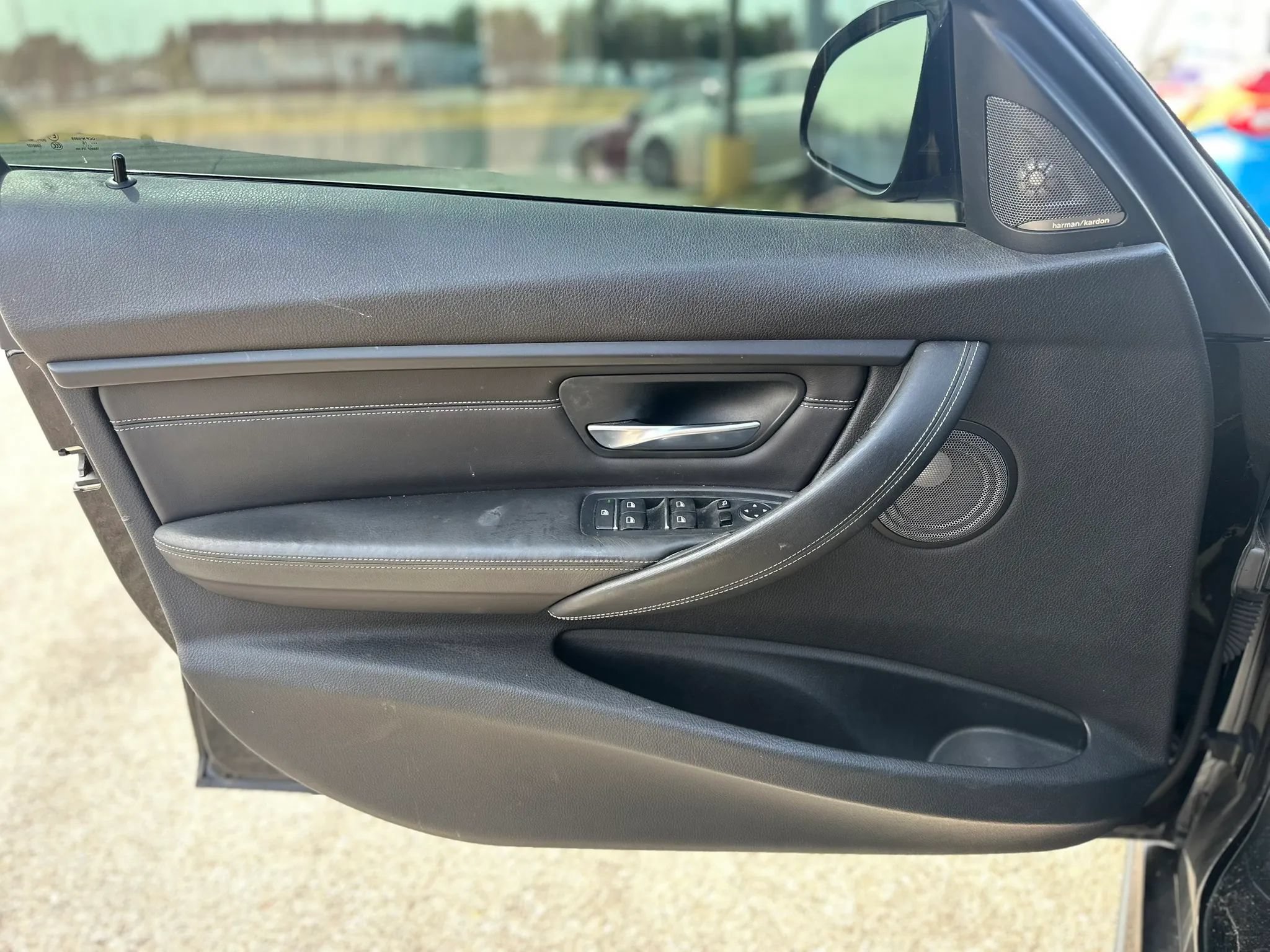 Used 2017 BMW M3 RWD image 25