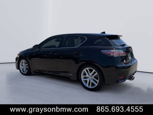 Used 2015 Lexus CT 200h w/ Navigation Package FWD image 5