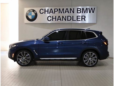 Used 2024 BMW X3 sDrive30i w/ Convenience Package RWD image 3