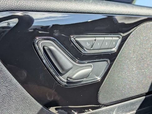 Used 2025 Lincoln Aviator 2WD image 21