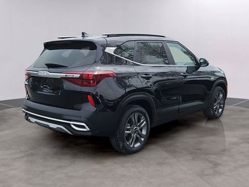 Used 2023 Kia Seltos S AWD/4WD image 4