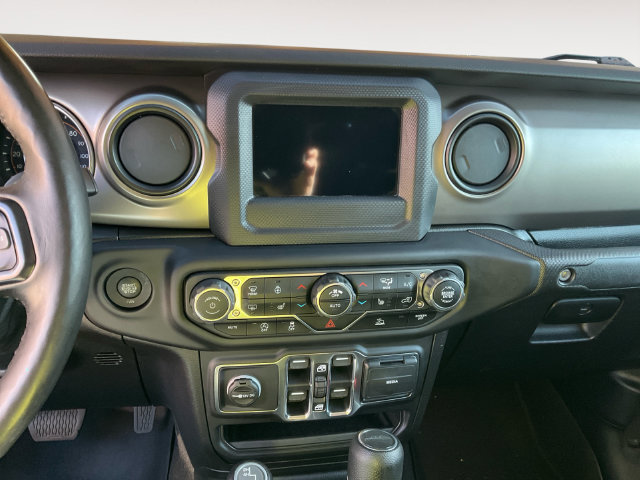 Used 2021 Jeep Gladiator Sport AWD/4WD image 14