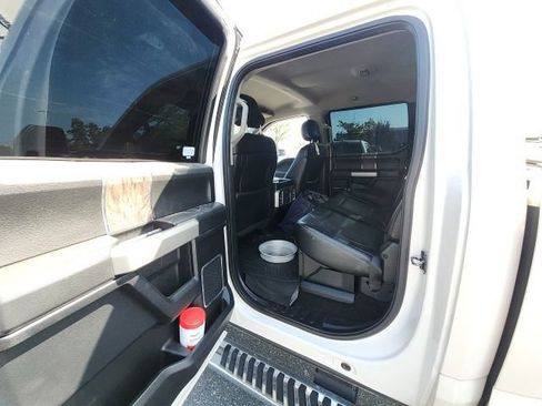 Used 2017 Ford F250 Lariat w/ Chrome Package AWD/4WD image 26