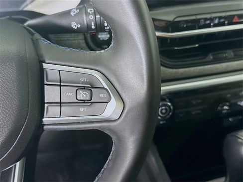 Used 2022 Jeep Compass Latitude image 22