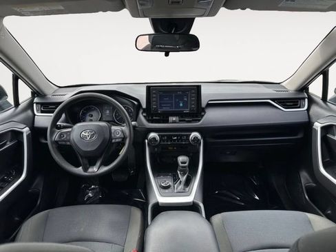 Used 2022 Toyota RAV4 LE w/ Carpet Mat Package (TMS) AWD/4WD image 16