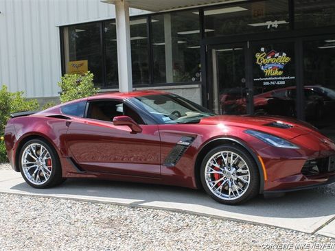 Used 2016 Chevrolet Corvette Z06 w/ 3LZ Preferred Equipment Group RWD image 18