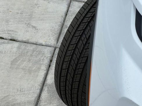 New 2025 Hyundai Santa Cruz Limited AWD/4WD image 3