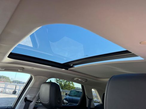 Used 2019 Cadillac XT5 Luxury image 33