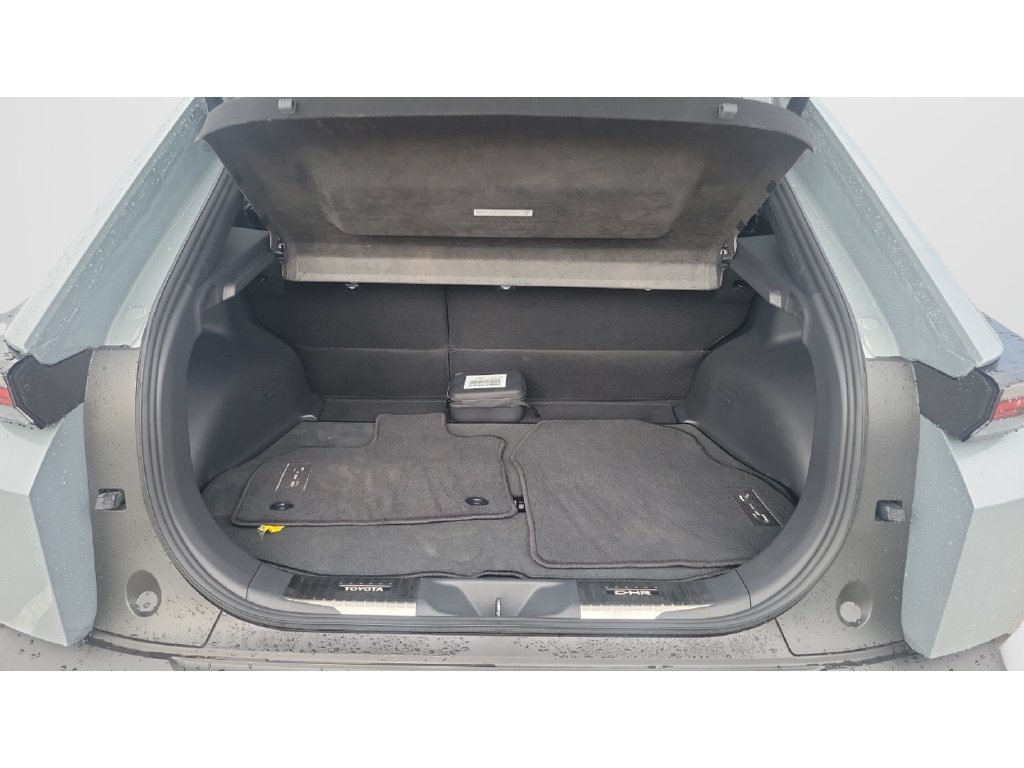 Certified 2026 Toyota C-HR AWD/4WD image 9