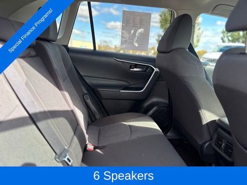Used 2022 Toyota RAV4 XLE AWD/4WD image 23