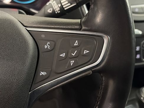 Used 2020 Chevrolet Equinox LT image 12