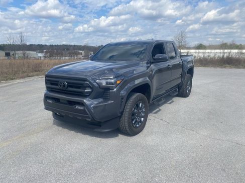 Used 2024 Toyota Tacoma SR5 image 1
